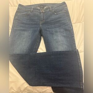 Levi’s slender boot cut 526 jeans